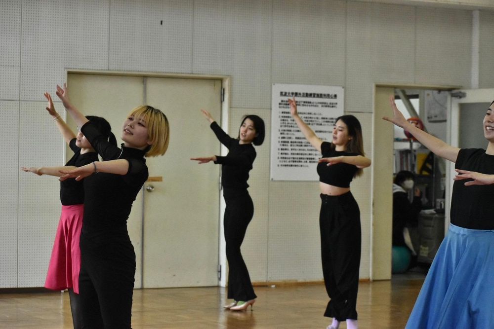 筑波大学競技ダンスサークル舞研の活動写真